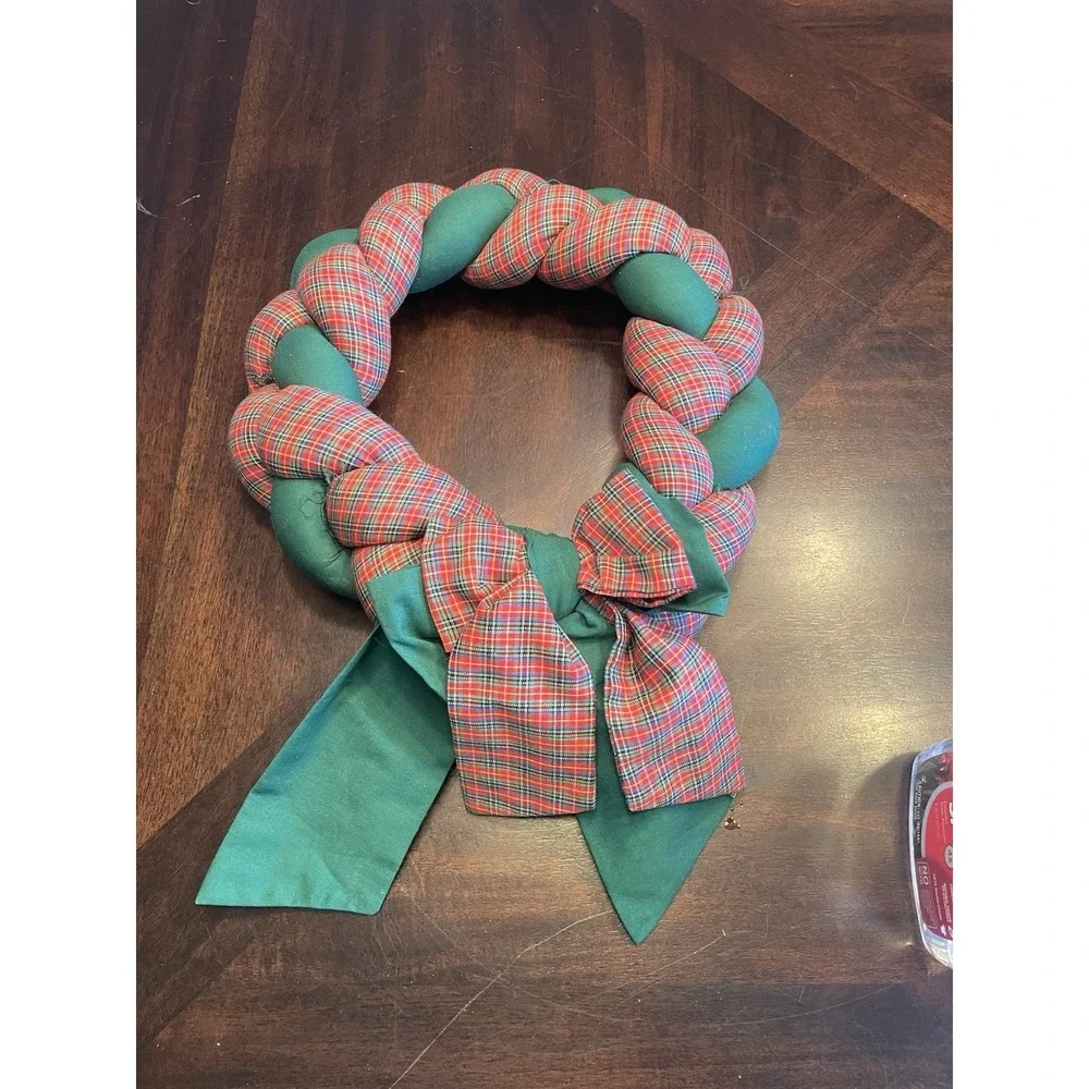 Vintage Christmas Braided Wreath with Bow Plaid Red Green